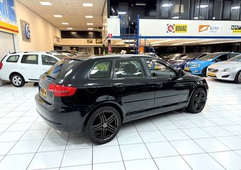 Voertuigafbeelding 13