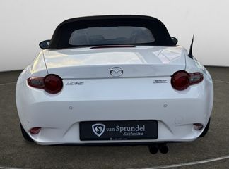 Voertuigafbeelding 3