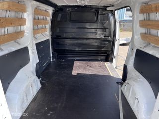 Voertuigafbeelding 6