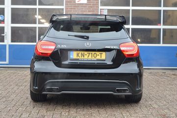 Voertuigafbeelding 6