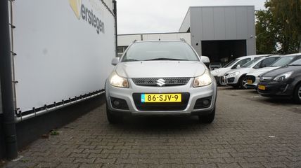 Voertuigafbeelding 4