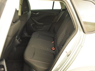 Voertuigafbeelding 14