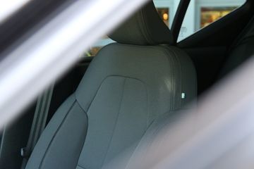 Voertuigafbeelding 12