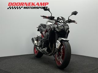 Voertuigafbeelding 3