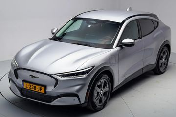 Voertuigafbeelding 12