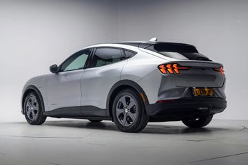 Voertuigafbeelding 2