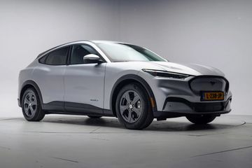 Voertuigafbeelding 38