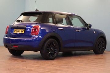 Voertuigafbeelding 5