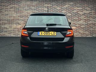 Voertuigafbeelding 6