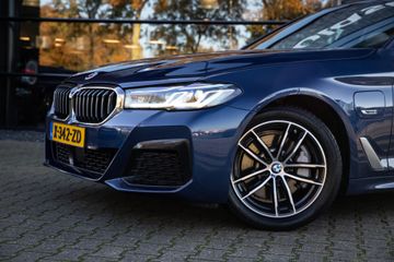 Voertuigafbeelding 8