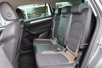 Voertuigafbeelding 16