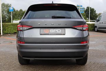 Voertuigafbeelding 4