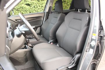 Voertuigafbeelding 6