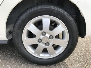 Voertuigafbeelding 12