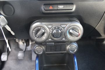 Voertuigafbeelding 13