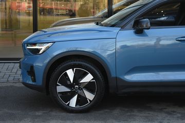 Voertuigafbeelding 3