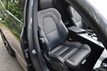 Voertuigafbeelding 8