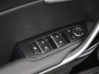 Voertuigafbeelding 32