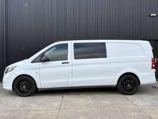 Voertuigafbeelding 12