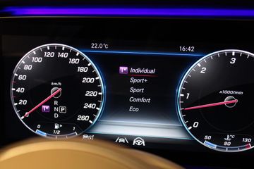 Voertuigafbeelding 51