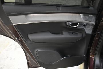 Voertuigafbeelding 18