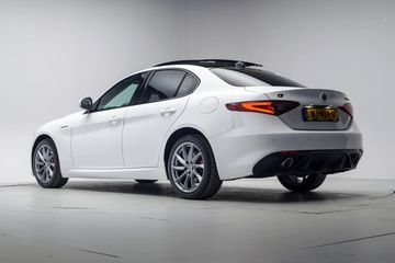 Voertuigafbeelding 2