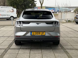 Voertuigafbeelding 5