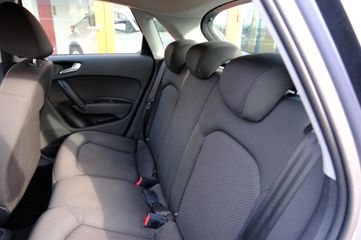 Voertuigafbeelding 21