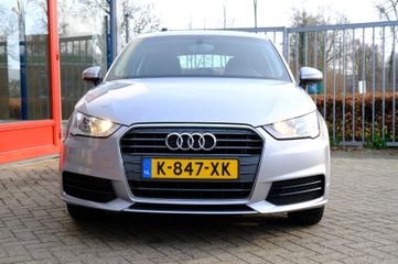 Voertuigafbeelding 6