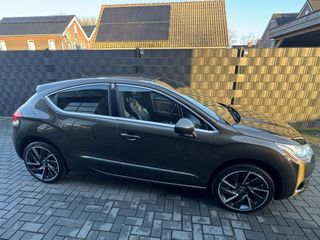 Voertuigafbeelding 5