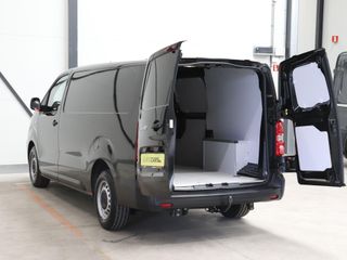 Voertuigafbeelding 5