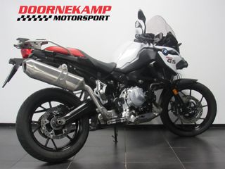 Voertuigafbeelding 5