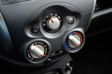 Voertuigafbeelding 12