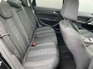 Voertuigafbeelding 16