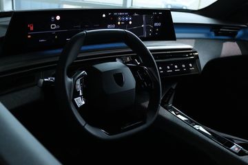 Voertuigafbeelding 3