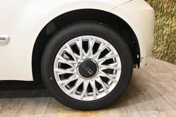 Voertuigafbeelding 13