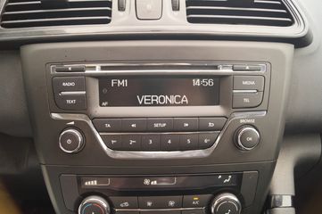 Voertuigafbeelding 13