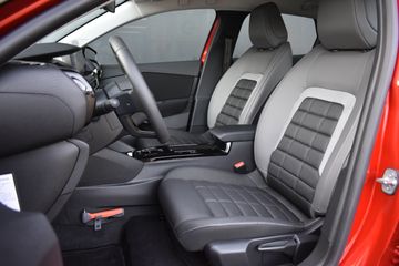 Voertuigafbeelding 6