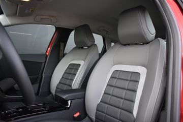 Voertuigafbeelding 7