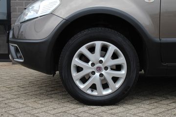 Voertuigafbeelding 19