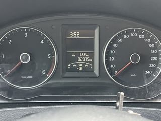 Voertuigafbeelding 6