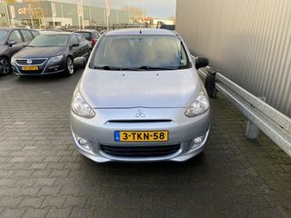 Voertuigafbeelding 6