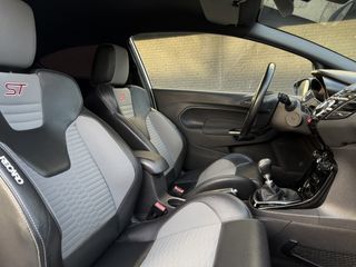 Voertuigafbeelding 9