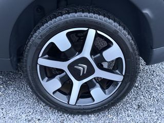 Voertuigafbeelding 28