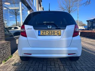 Voertuigafbeelding 12