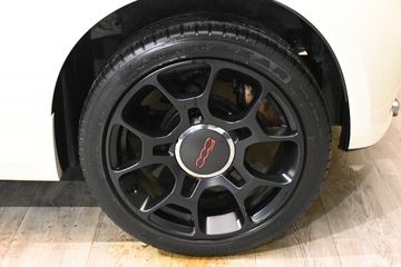 Voertuigafbeelding 14