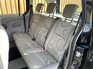 Voertuigafbeelding 18