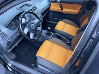 Voertuigafbeelding 8