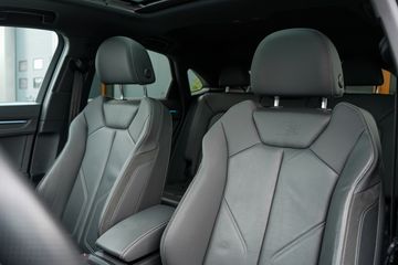 Voertuigafbeelding 4