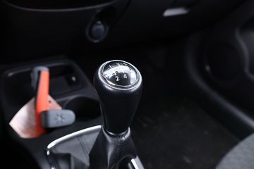 Voertuigafbeelding 13